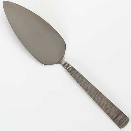 American Metalcraft Vintage Black Hammered Pie Server, 10 inch Length