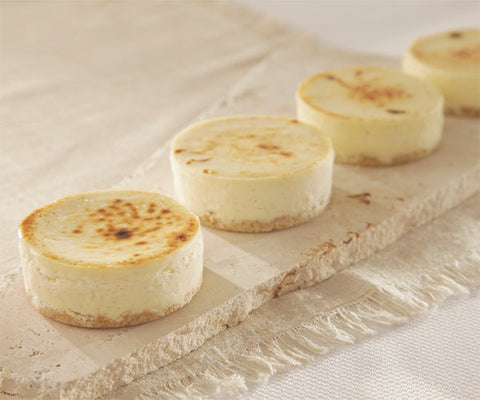 Sweet Street Vanilla Bean Individual Cheesecake -- 32 per case.