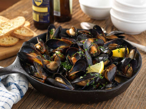Pana Pesca Fully Cooked Mussels in Shell, 14.1 Ounce -- 8 per case.