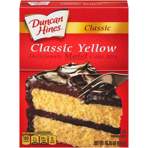 Duncan Hines Classic Yellow Cake Mix, 15.25 Ounce -- 12 per case.