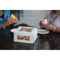 Southern Champion Tray White/Brown Clay Coated Kraft Paperboard 2 Compartments Cupcake Insert, 7.88 x 3.88 x 0.88 inch -- 200 per case