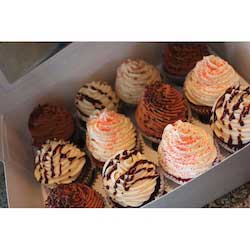 Southern Champion Tray White/Brown Clay Coated Kraft Paperboard 2 Compartments Cupcake Insert, 7.88 x 3.88 x 0.88 inch -- 200 per case