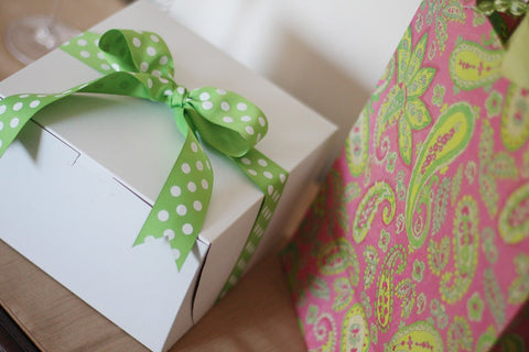 Southern Champion Tuck Top Poly Wrapped White Bakery Box, 10 x 10 x 2.5 inch -- 250 per case.
