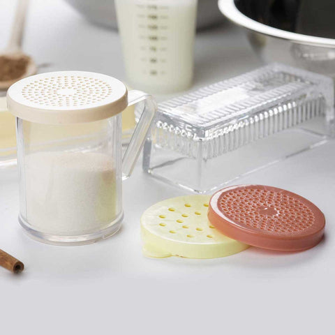 Tablecraft Plastic Dredge with Beige Salt and Pepper Lid, 10 Ounce -- 12 per case