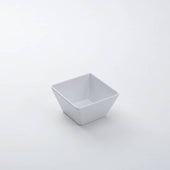 The Endurance™ BOWL SQUARE MELAMINE WHITE 23 OZ