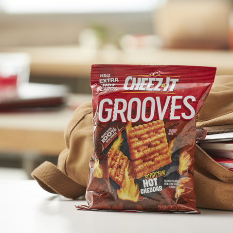Cracker Grooves Scorchin Hot Cheddar
