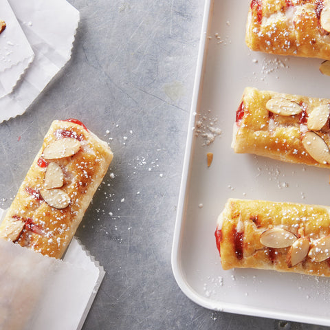 Pillsbury® STRUDEL STICK® DOUGH SLIT-TOP STRAWBERRY CREAM CHEESE