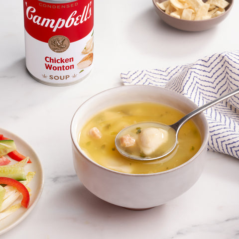 Campbells Condensed Chicken Won Ton Soup - 10.5 oz. can, 12 per case