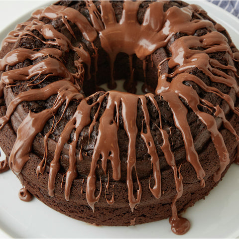 Pillsbury Bakers Plus Chocolate Supreme Cake Mix, 50 Pound