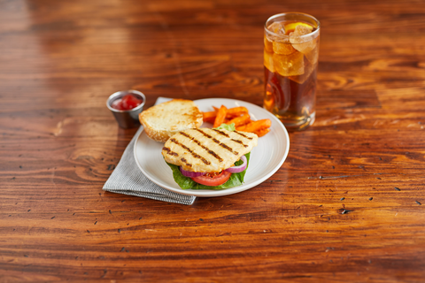 Chicken Breast Fillet Grilled Premium Nae Fc 3 Oz 38300-0928