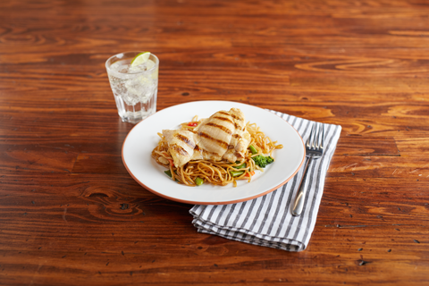Chicken Thigh Fillet Boneless Skin-on 4.5 Oz 4436-0928