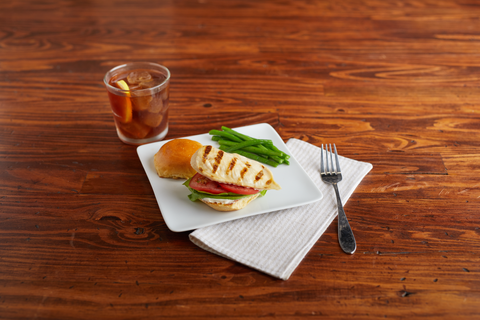 Chicken Breast Boneless Skinless Marinated 15% Rtc Iqf 6 Oz 4606-0928