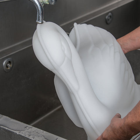 Carlisle ICE MOLD SWAN WHITE PE