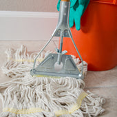 Carlisle HANDLE MOP WOOD WITH METAL HEAD 63