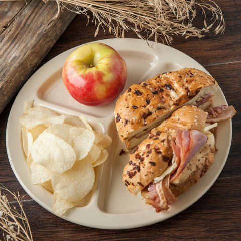 Carlisle PLATE KINGLINE™ MELAMINE TAN 3-COMPARTMENT 10